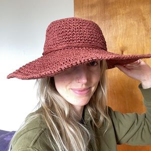 Straw sun hat